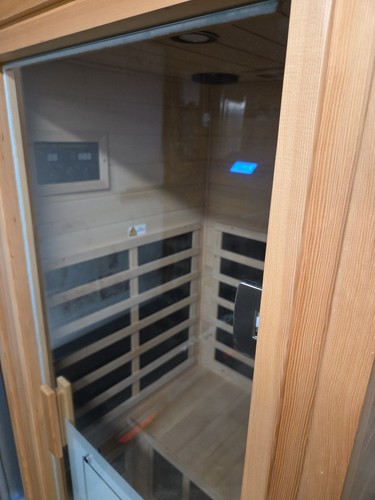Infrared sauna person - 1,